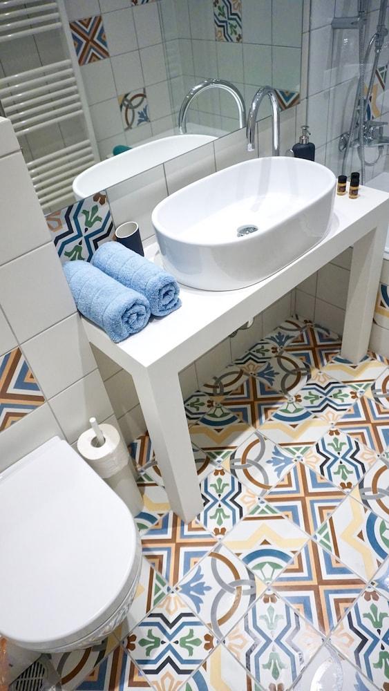 Modern & Central Apt In Athens Ngoại thất bức ảnh